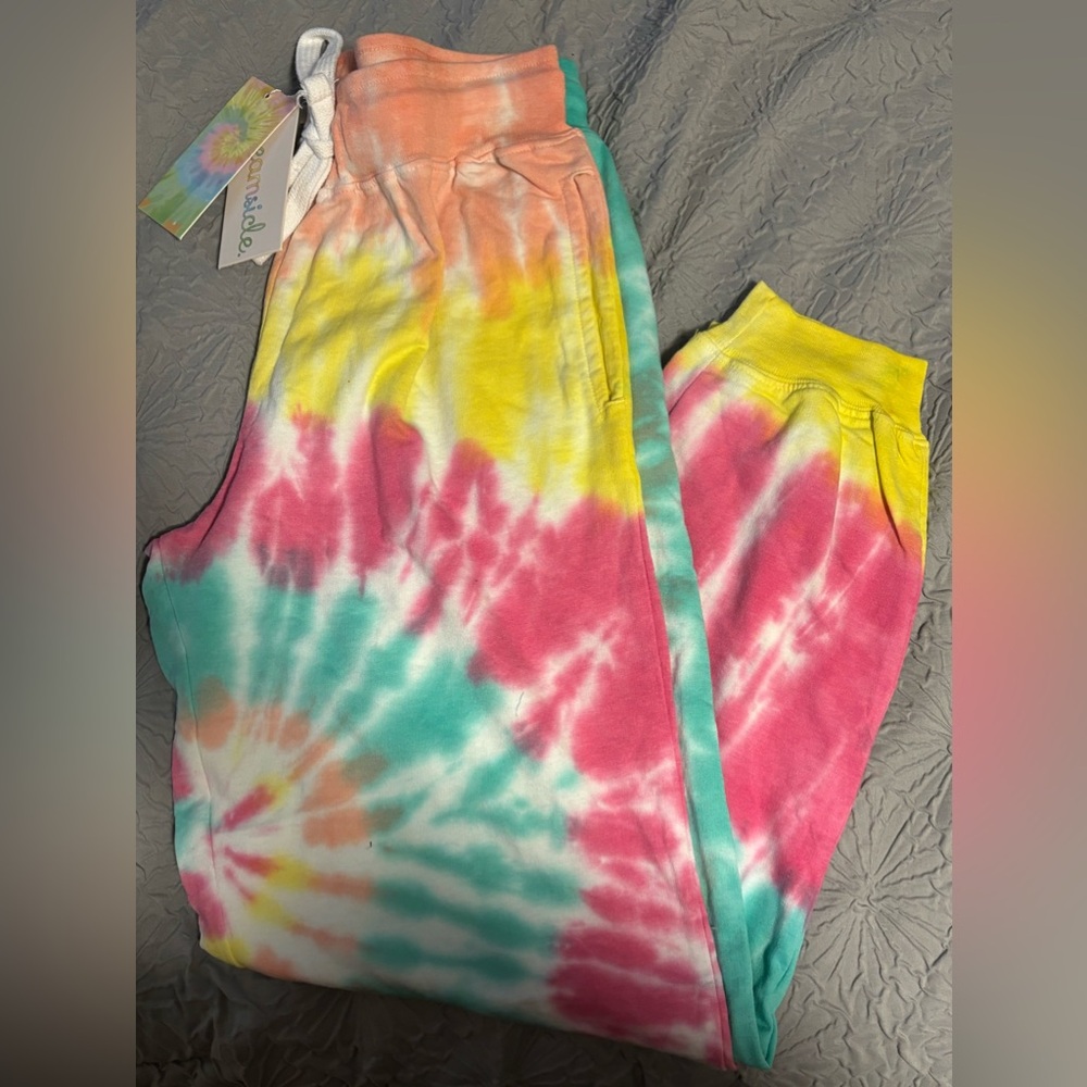 Bnwt women’s tie dye joggers- medium